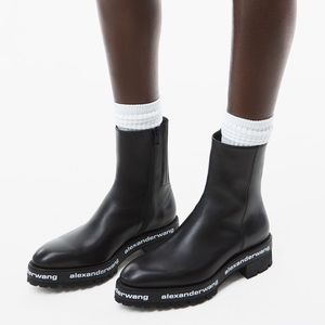 Alexander Wang
Sanford Lug-Sole Leather Boots